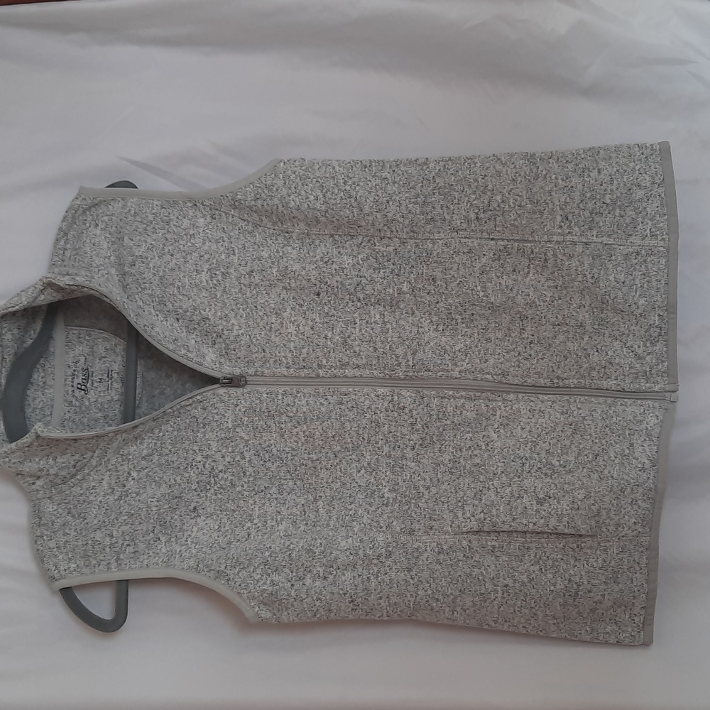 EUC GH Bass & Co Fleece Vest Size M